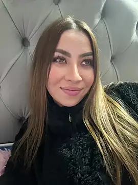 Snapshot of AudreyElla chatting on February 15, 2025, 3:20 am AudreyElla online show from February 15, 2025, 3:20 am