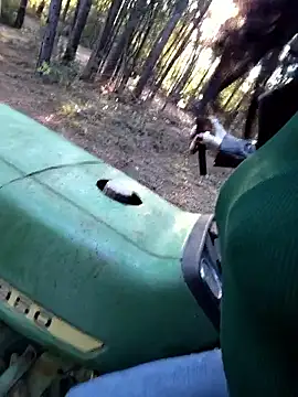 Snapshot of Genevieve143 chatting on November 27, 2025, 9:59 pm Genevieve143 online show from November 27, 2025, 9:59 pm