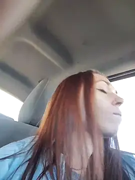 Snapshot of Genevieve143 chatting on November 11, 2025, 8:36 pm Genevieve143 online show from November 11, 2025, 8:36 pm