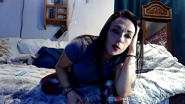 Snapshot of Genevieve143 chatting on December 2, 2025, 6:37 am Genevieve143 online show from December 2, 2025, 6:37 am