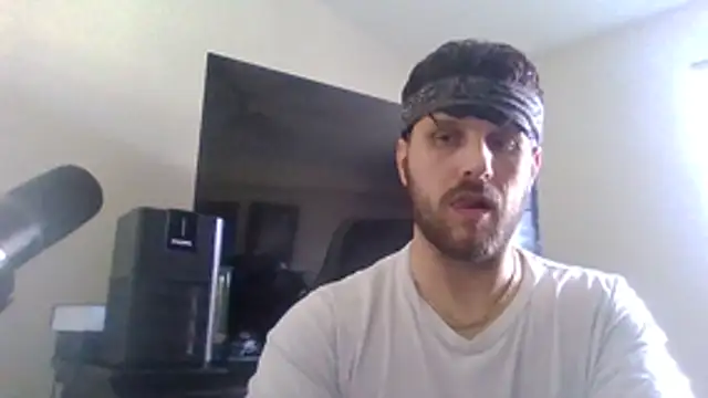 Snapshot of jonnybans chatting on June 22, 2026, 4:04 pm jonnybans online show from June 22, 2026, 4:04 pm
