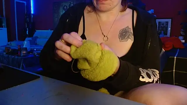 Snapshot of cruellaculdenfer67 chatting on November 22, 2025, 9:13 pm cruellaculdenfer67 online show from November 22, 2025, 9:13 pm