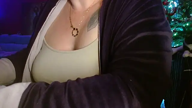 Snapshot of cruellaculdenfer67 chatting on December 2, 2025, 9:38 pm cruellaculdenfer67 online show from December 2, 2025, 9:38 pm