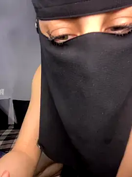 Snapshot of Jumanaa chatting on October 29, 2025, 9:25 pm Jumanaa online show from October 29, 2025, 9:25 pm