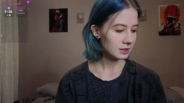 Snapshot of christy_memeow chatting on February 8, 2025, 3:21 pm christy memeow online show from February 8, 2025, 3:21 pm