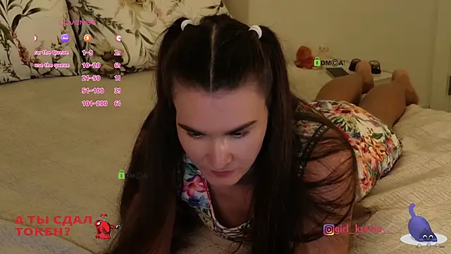 Snapshot of Girl-Ksenia chatting on June 6, 2026, 9:09 pm Girl-Ksenia online show from June 6, 2026, 9:09 pm