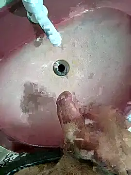 Din0071 online show from February 20, 2026, 5:48 pm