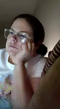 Snapshot of velvetta_ chatting on March 9, 2025, 6:39 am velvetta  online show from March 9, 2025, 6:39 am