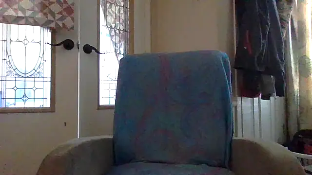 Snapshot of velvetta_ chatting on October 9, 2025, 5:57 pm velvetta  online show from October 9, 2025, 5:57 pm