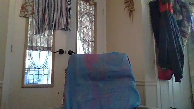 Snapshot of velvetta_ chatting on October 15, 2025, 4:59 pm velvetta  online show from October 15, 2025, 4:59 pm