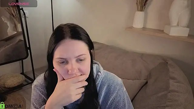 Snapshot of Kvetachka chatting on November 25, 2025, 1:50 am Kvetachka online show from November 25, 2025, 1:50 am