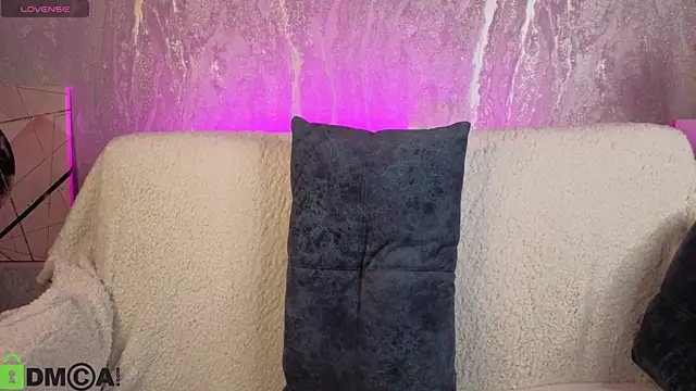 Snapshot of Kvetachka chatting on November 7, 2025, 1:21 am Kvetachka online show from November 7, 2025, 1:21 am