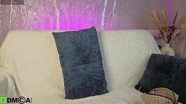 Snapshot of Kvetachka chatting on November 6, 2025, 1:20 am Kvetachka online show from November 6, 2025, 1:20 am