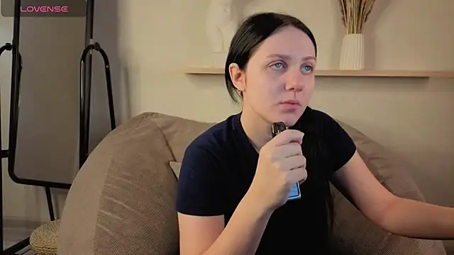 Snapshot of Kvetachka chatting on November 20, 2025, 1:17 am Kvetachka online show from November 20, 2025, 1:17 am