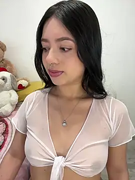 Snapshot of AliceJovovich chatting on March 14, 2025, 10:50 am AliceJovovich online show from March 14, 2025, 10:50 am