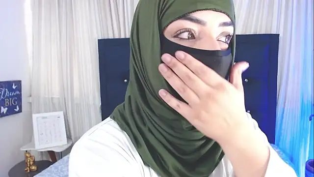 Snapshot of Uzra_hayed chatting on September 12, 2025, 12:38 pm Uzra hayed online show from September 12, 2025, 12:38 pm