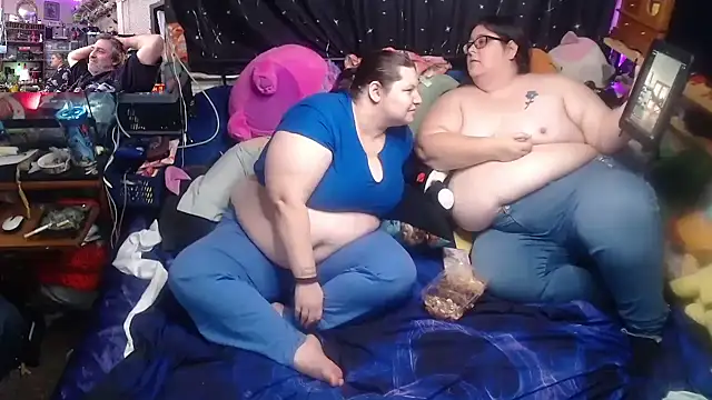 Snapshot of yoursexything79 chatting on December 17, 2025, 1:43 am yoursexything79 online show from December 17, 2025, 1:43 am