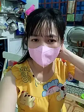 Ngocnhi2k online show from January 20, 2025, 1:42 pm