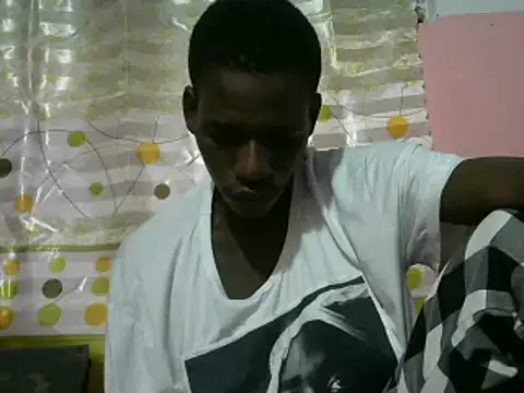 Bigras0011 online show from January 31, 2025, 2:26 am