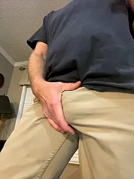 Snapshot of Realybigdill chatting on November 25, 2025, 12:22 am Realybigdill online show from November 25, 2025, 12:22 am