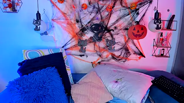 monicabbw  online show from October 25, 2025, 1:05 am