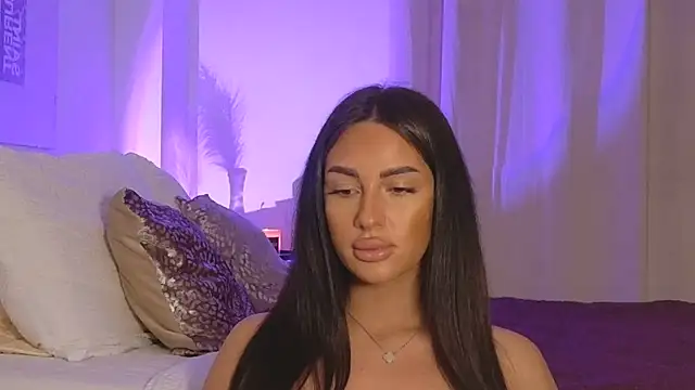 LuanaDess online show from March 21, 2026, 12:45 am