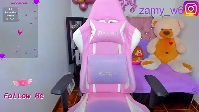 Snapshot of karla_cute01 chatting on November 7, 2025, 5:12 am karla cute01 online show from November 7, 2025, 5:12 am