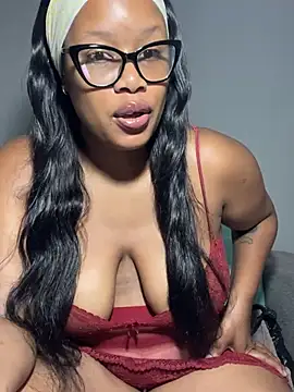 Snapshot of MimiCurves chatting on January 9, 2026, 6:31 am MimiCurves online show from January 9, 2026, 6:31 am