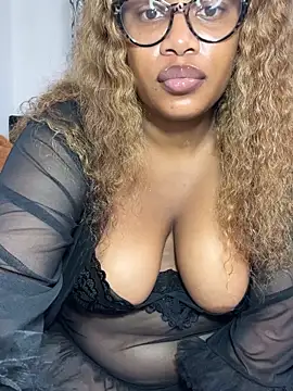 MimiCurves online show from April 9, 2026, 8:31 am