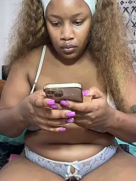 MimiCurves online show from April 10, 2026, 8:54 am