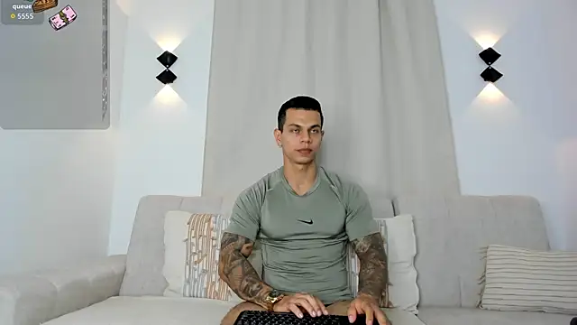 Snapshot of Aron_Dark chatting on November 7, 2025, 12:15 am Aron Dark online show from November 7, 2025, 12:15 am