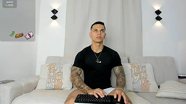 Snapshot of Aron_Dark chatting on November 8, 2025, 11:52 pm Aron Dark online show from November 8, 2025, 11:52 pm