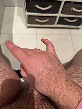 Deralboaus01 online show from February 23, 2025, 1:02 am