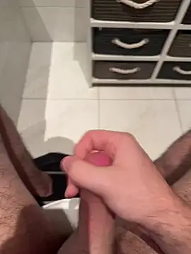 Deralboaus01 online show from January 16, 2025, 8:54 am