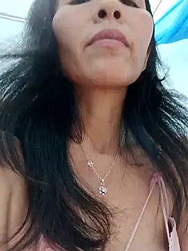 Snapshot of Hana_67 chatting on November 20, 2025, 8:15 am Hana 67 online show from November 20, 2025, 8:15 am