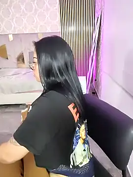 martinna tay online show from March 11, 2026, 3:22 am