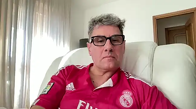 Britmi online show from January 3, 2025, 1:35 pm