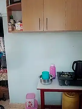 LOVELY-2BERRY online show from February 15, 2026, 7:51 am