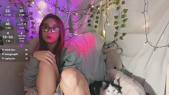 Snapshot of monlight__dana chatting on December 3, 2024, 4:55 pm monlight dana online show from December 3, 2024, 4:55 pm