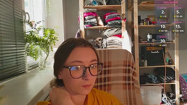 Snapshot of monlight__dana chatting on March 9, 2025, 12:53 pm monlight dana online show from March 9, 2025, 12:53 pm