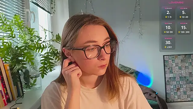 Snapshot of monlight__dana chatting on January 16, 2025, 12:52 pm monlight dana online show from January 16, 2025, 12:52 pm