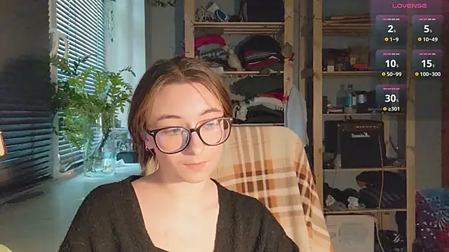 Snapshot of monlight__dana chatting on March 12, 2025, 12:57 pm monlight dana online show from March 12, 2025, 12:57 pm