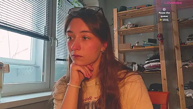 Snapshot of monlight__dana chatting on February 5, 2026, 12:01 pm monlight dana online show from February 5, 2026, 12:01 pm