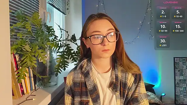 Snapshot of monlight__dana chatting on January 18, 2025, 12:15 pm monlight dana online show from January 18, 2025, 12:15 pm