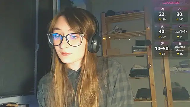 Snapshot of monlight__dana chatting on October 4, 2025, 8:43 pm monlight dana online show from October 4, 2025, 8:43 pm