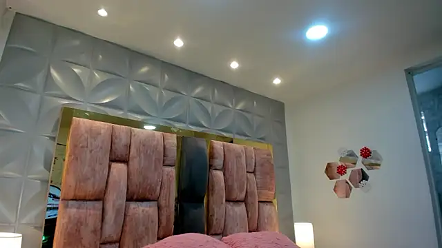 Charlotte Ice1 online show from March 4, 2026, 3:42 pm