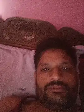 Snapshot of Desi_Couple32 chatting on June 15, 2026, 7:30 am Desi Couple32 online show from June 15, 2026, 7:30 am