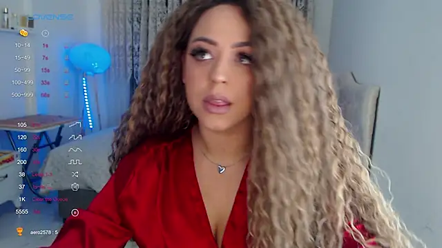 Snapshot of _Just_a_queen_3 chatting on November 28, 2025, 6:52 pm Just a queen 3 online show from November 28, 2025, 6:52 pm