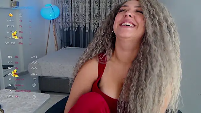 Snapshot of _Just_a_queen_3 chatting on October 27, 2025, 6:14 am Just a queen 3 online show from October 27, 2025, 6:14 am