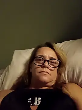 Snapshot of Nextdoor691 chatting on September 25, 2025, 9:32 pm Nextdoor691 online show from September 25, 2025, 9:32 pm